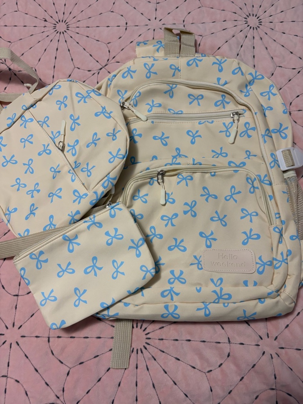 NEW 🛍️ 3 pc NWT Bow Print Backpack Set in Light Blue & ivory NWT